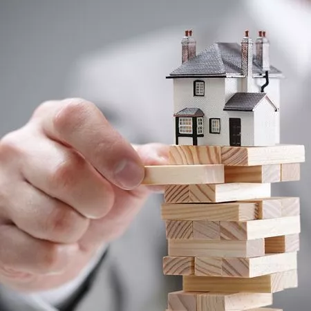 مشاور تخصصی املاک منطقه گلسار رائین محجوبی در رشت