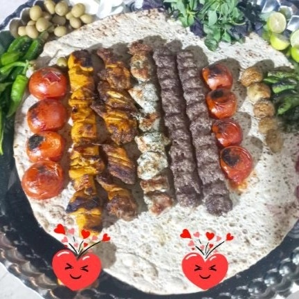 باغ رستوران سنتی پدر سالار در خمینی شهر اصفهان