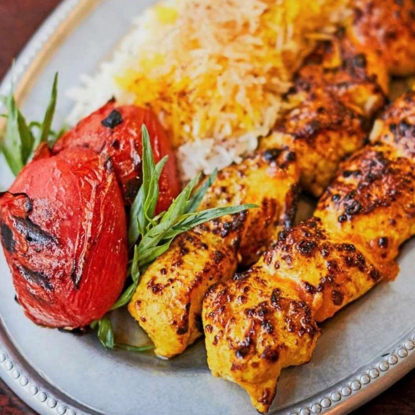 رستوران خان بابا در گلستان علی آباد کتول