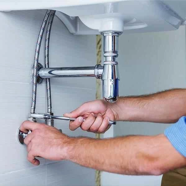 Plumbing and installation of Mousavi faucets in Jiroft
