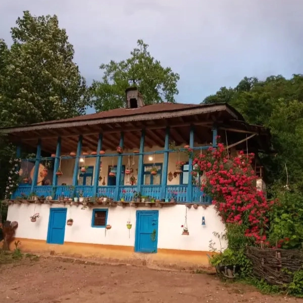 TT Bom ecotourism residence in Siahkol, Gilan