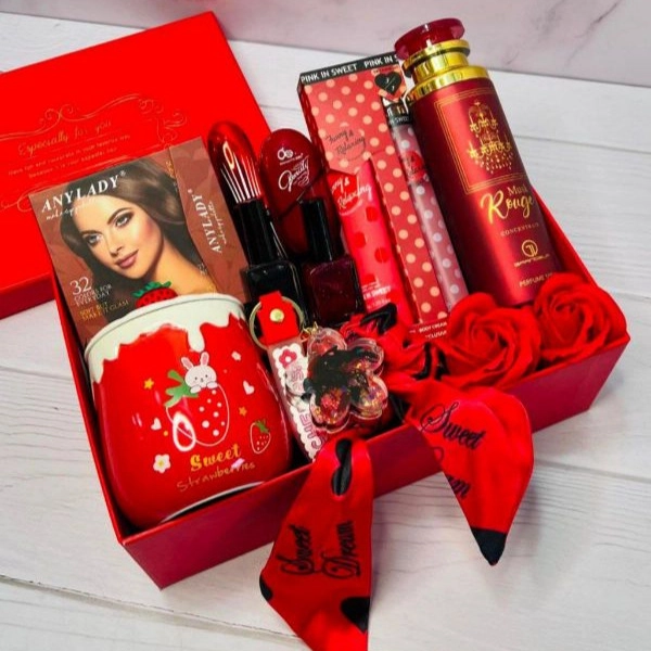 İsfahan'da sevimli hediye, hediye paketleri ve hediye satışı