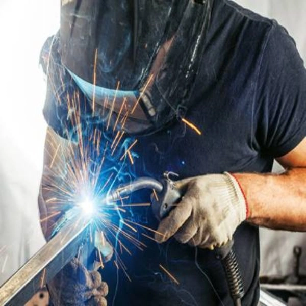 Omid welding, manufacture and installation of doors and windows in Bushehr