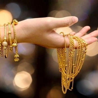 Golden Simorgh, design and production of gold necklaces and bracelets in Tehran