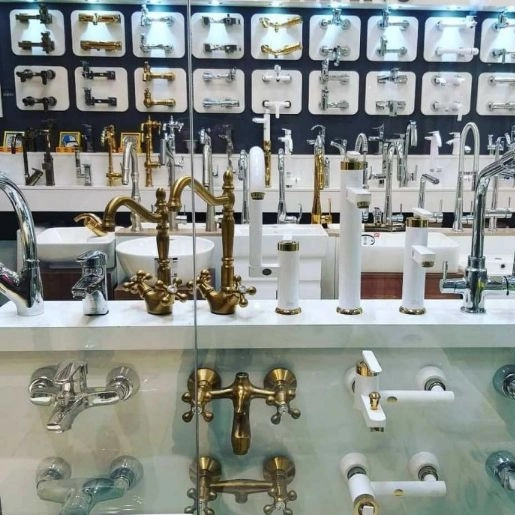 کلینیک بهداشتی دلشادزهی، پخش پنل دوش و شیرآلات در سراوان بلوچستان