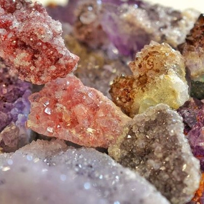 هدیه استون، فروش سنگ های قیمتی و نیمه قیمتی در شیراز