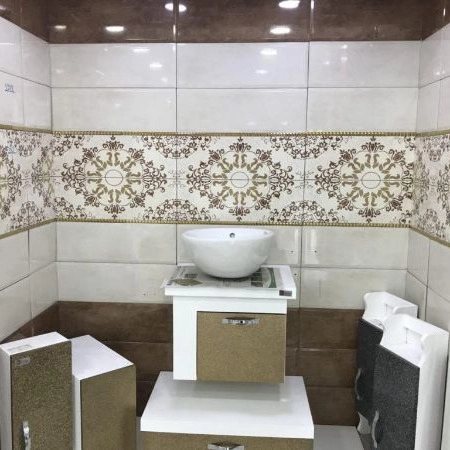Ahvaz Abaya mağazası, seramik fayans ve lavabo satışı