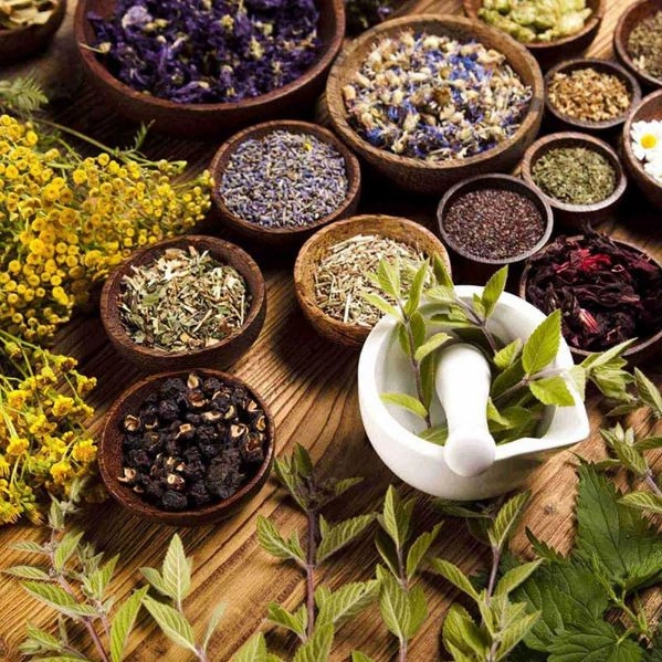 Barhamat Medical Center, herbal products and traditional medicine in Golpayegan