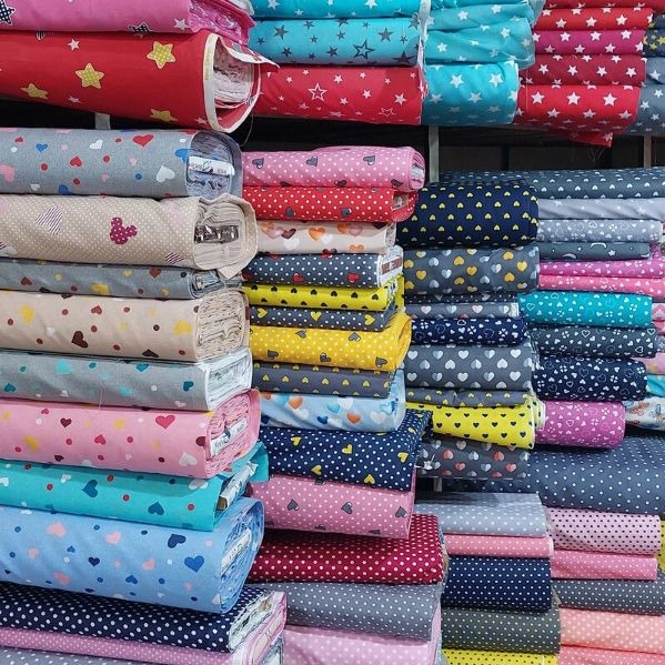 Sarai Gholizadeh Kumaşlar, Tahran'da kilo ve metrelik kumaş borsası