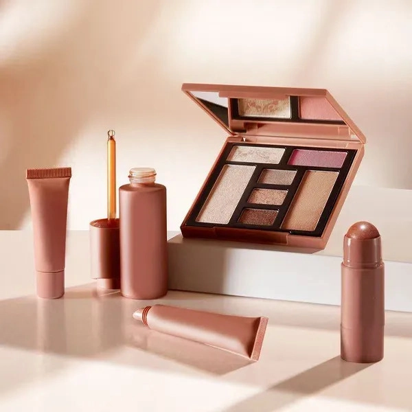 آرایشی رحیمی، پخش لوازم آرایشی و بهداشتی در بانه