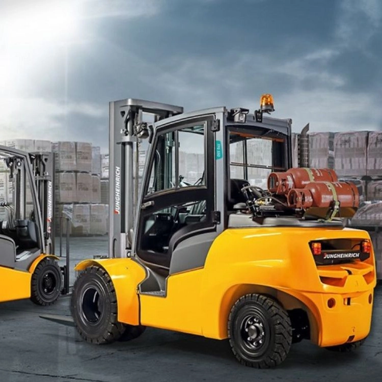 Saba Sanat, buying and selling gas, diesel and electric forklift trucks in Isfahan