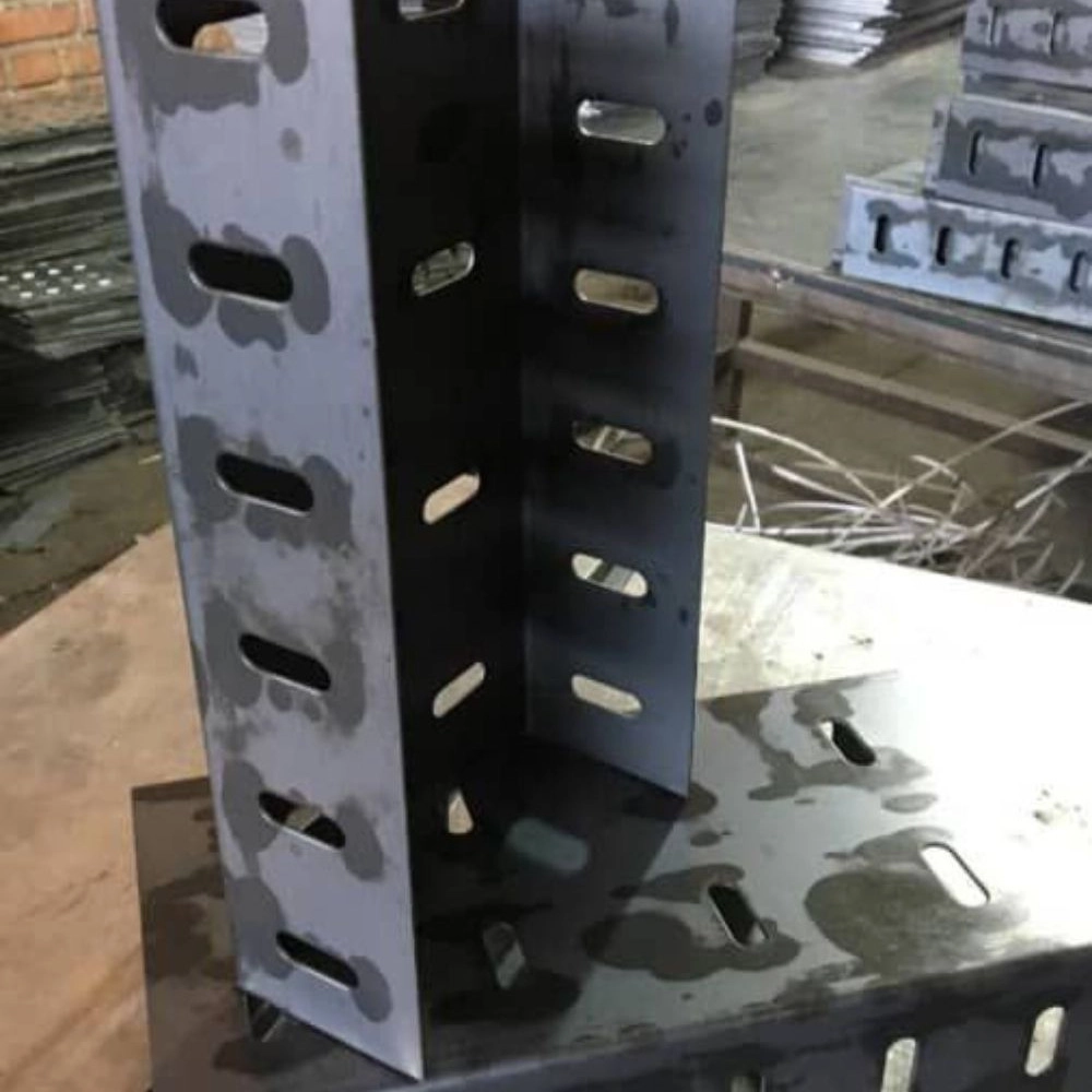 Faithful Wall Post, Production and Sales of Bars Valps and Hooks in Tehran