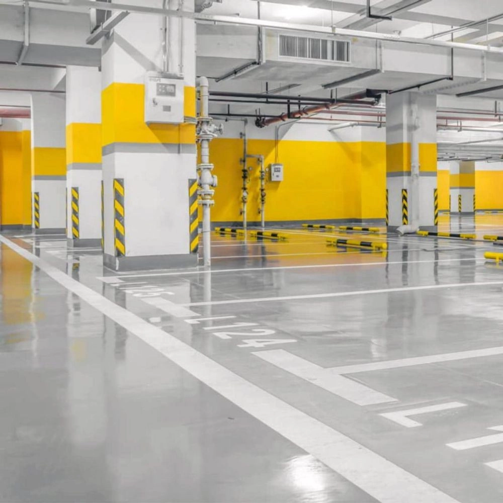 Tahran'da modern otopark, epoksi döşeme ve park hattı
