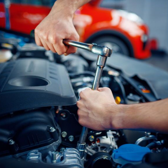 Specialized repairs and modern car assistance in Hamedan