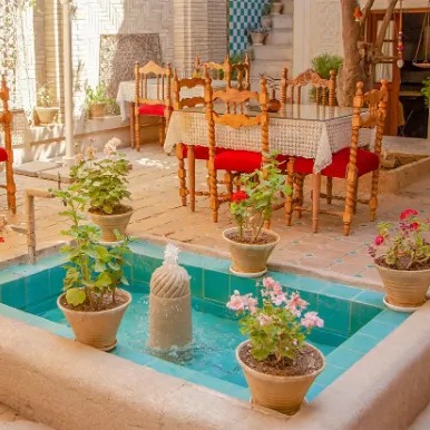 مجتمع گردشگری و سفره خانه سنتی آبنار در شیراز
